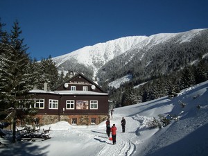 chata_pod_snezkou_ilustrfoto