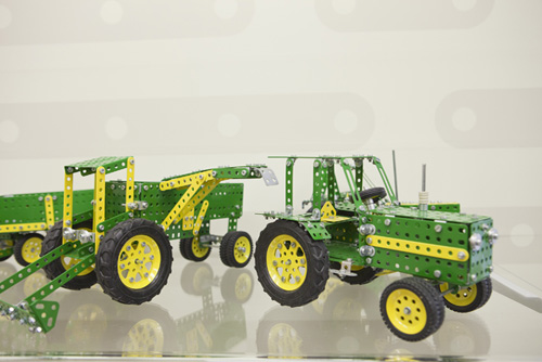 merkur_traktor_vystava_sparkys